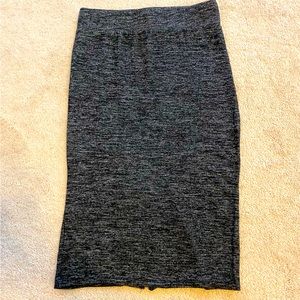 Black heathered jersey pencil skirt. Size M